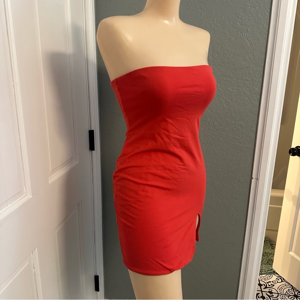 BY THE WAY REVOLVE STRAPLESS MINI DRESS - Picture 3 of 9